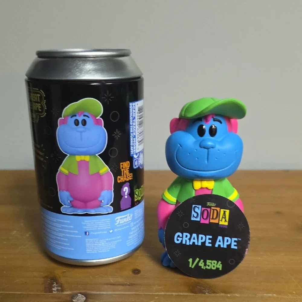 Funko Soda Grape Ape Blue and Green Figure with Can - Picture 3 of 3